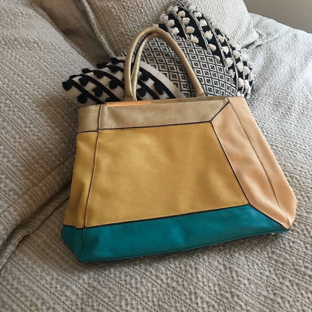 NWOT Art Deco leather purse